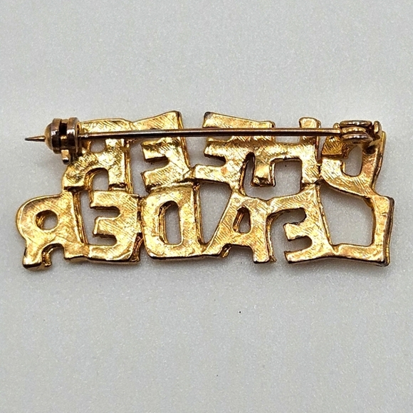 VINTAGE Gold Tone Cheerleader Brooch Pin Cheer - Picture 4 of 5